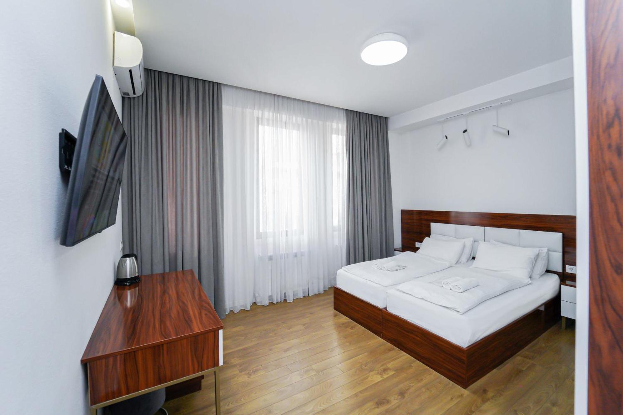 Hotel Type Rooms On Avenue Melikishvili, City Center 第比利斯 外观 照片